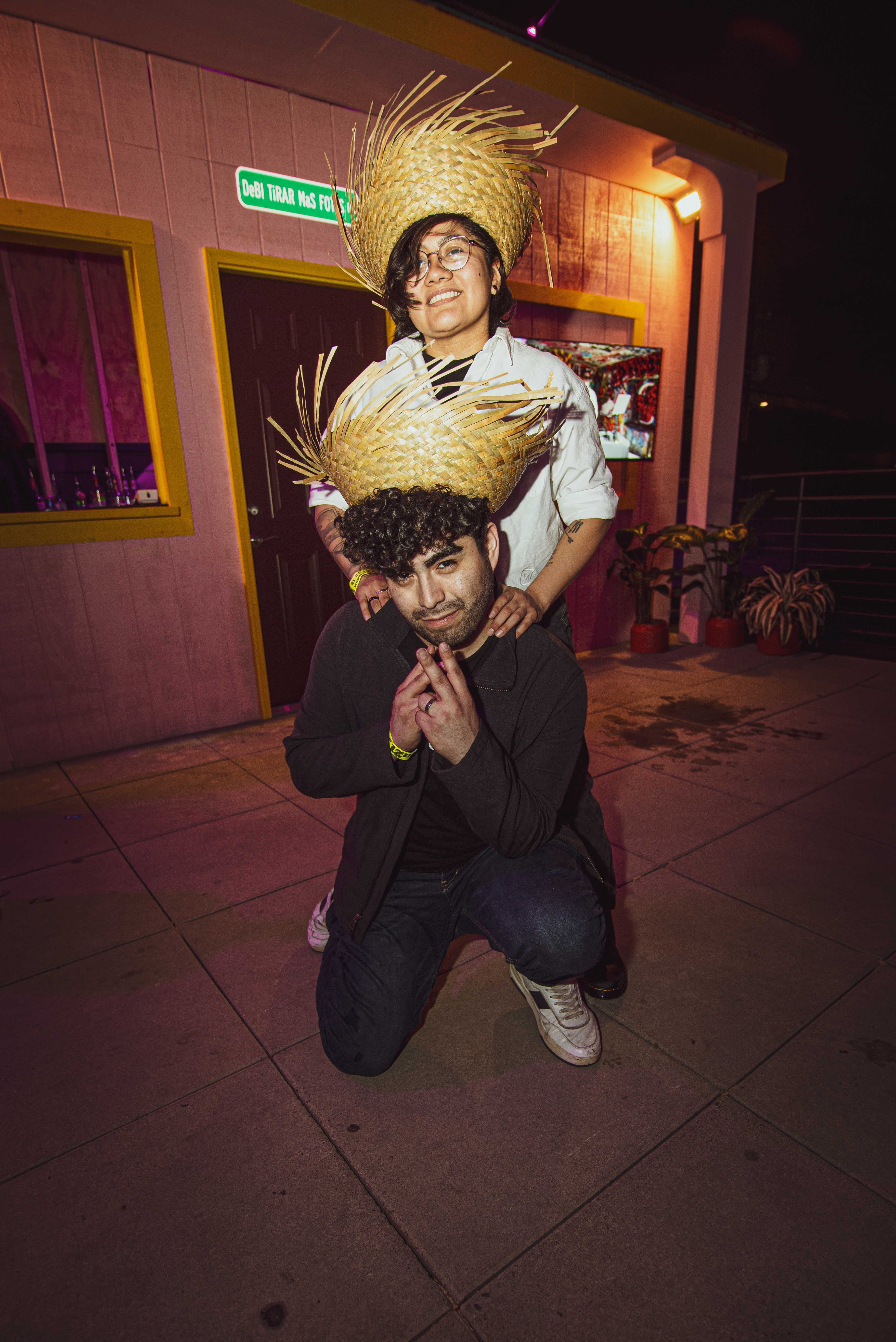 Zona Rosa club scene with people dancing